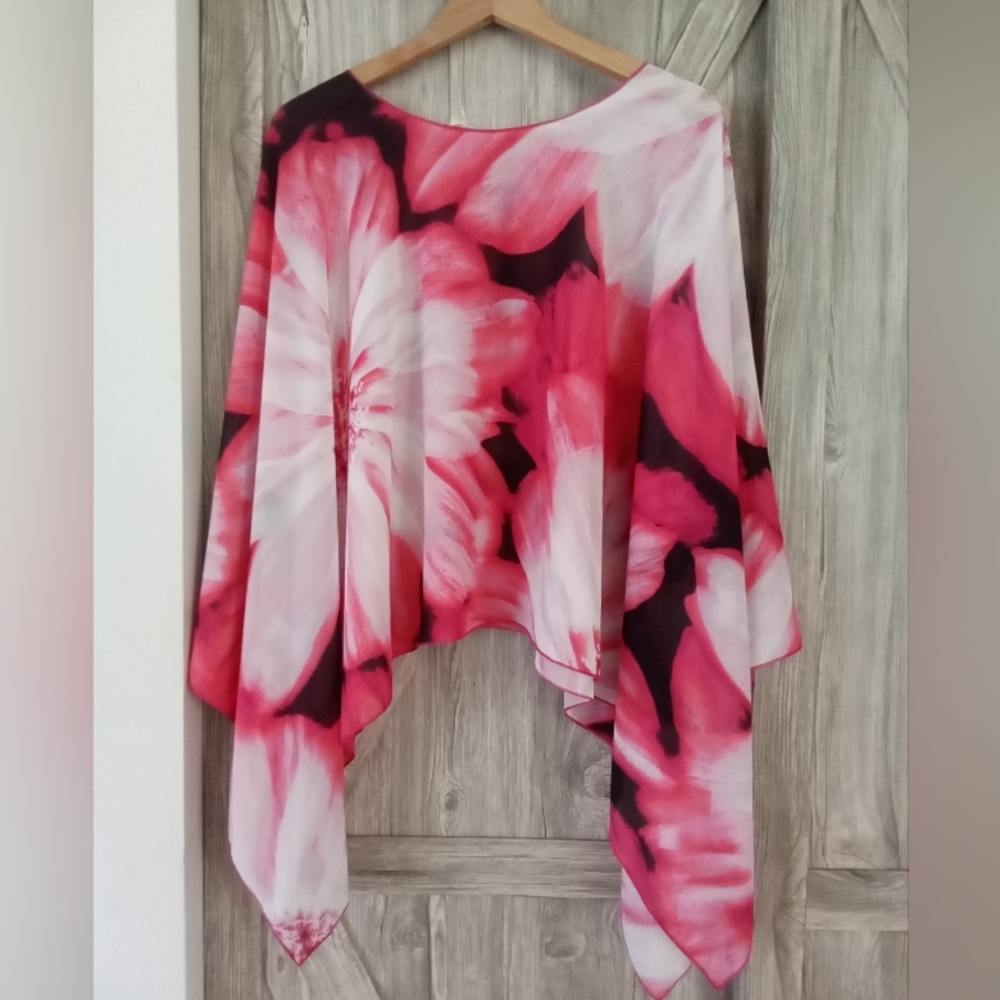 Pink White Floral Crepe Poncho O/S
